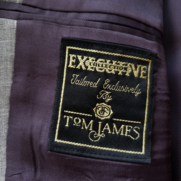 Gray Wool Pinstripe Summer Suit - Picture 4 of 11